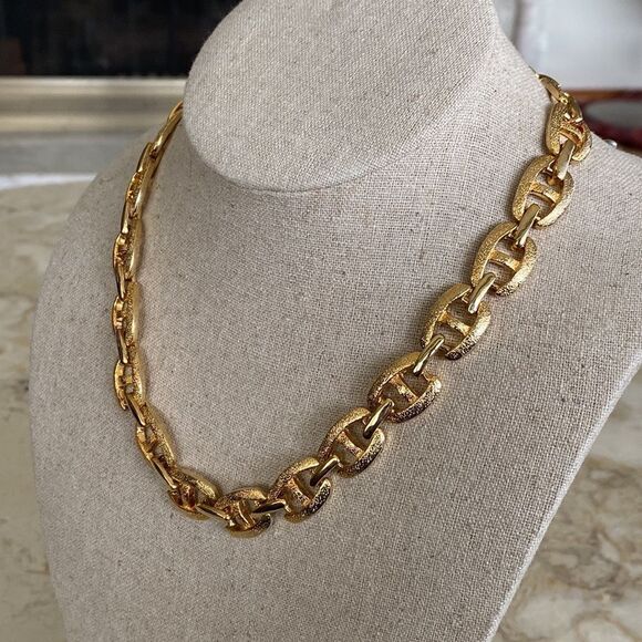 Vintage 90’s Gold Tone Collar Necklace - Picture 4 of 10